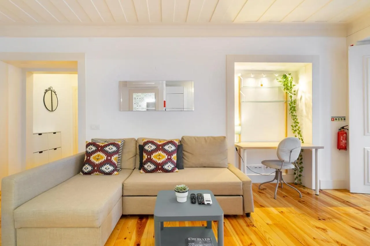 Appartamento Whome Intendente Modern 1-Bed W/ Lift & Ac In Top Notch Location Lisbona Portogallo