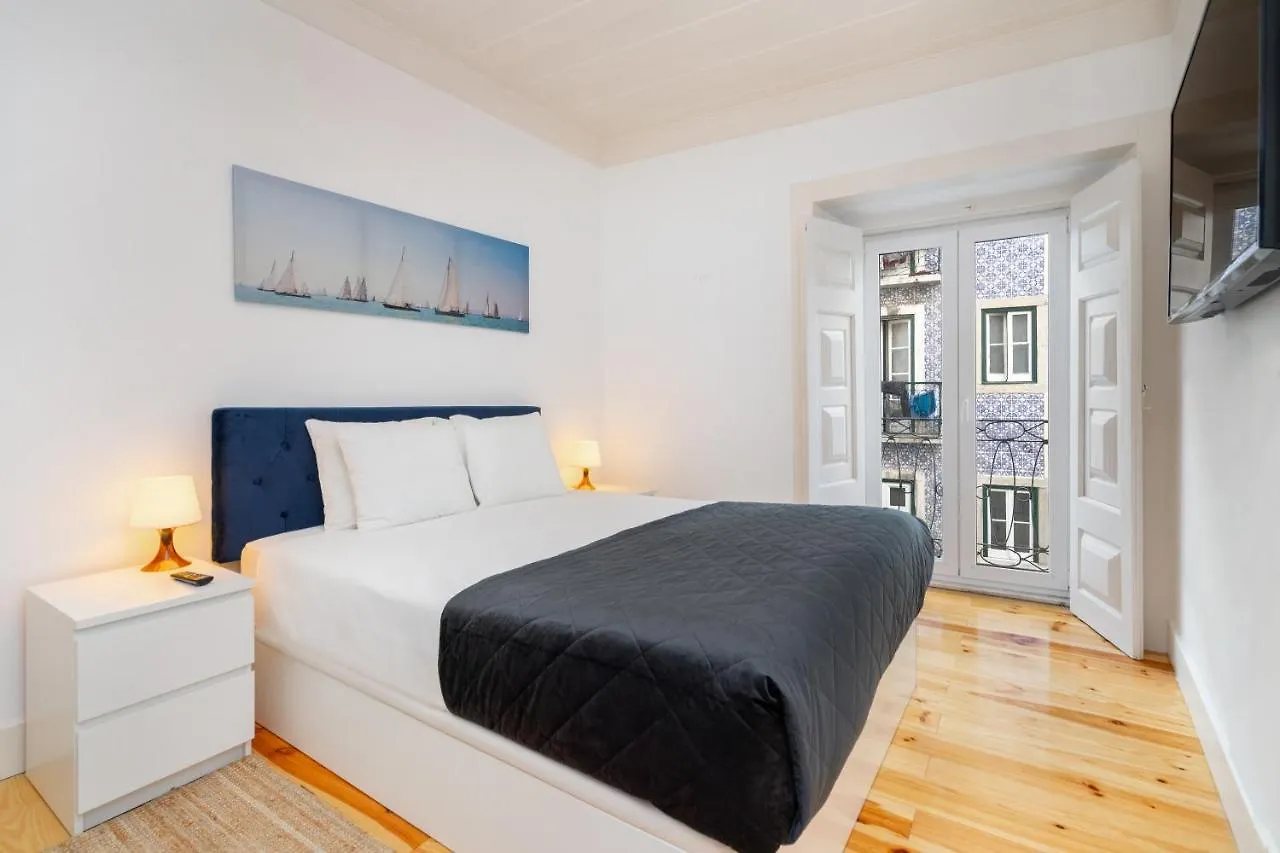 Whome Intendente Modern 1-Bed W/ Lift & Ac In Top Notch Location Lisbona
